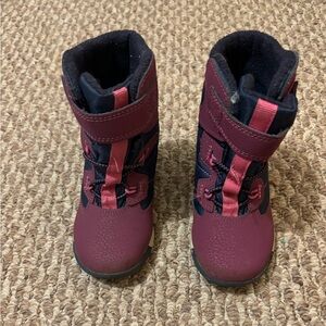 Merrell size 7 Little Kid's Snow Storm 2.0 Jr Waterproof Boot